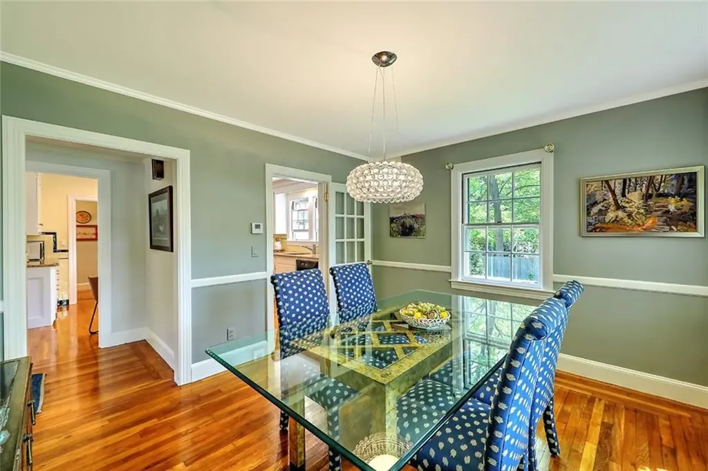 20 Winthrop Drive Barrington RI 02806