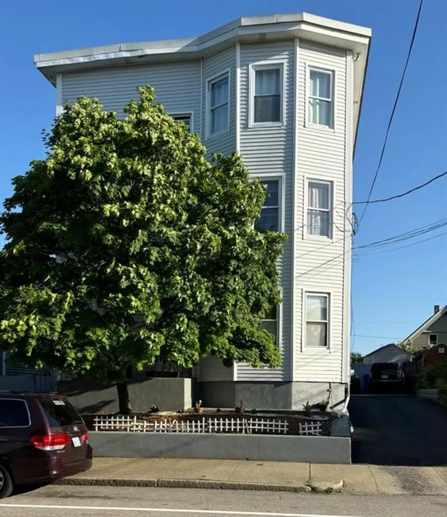 95 97 Benefit Street Pawtucket RI 02861