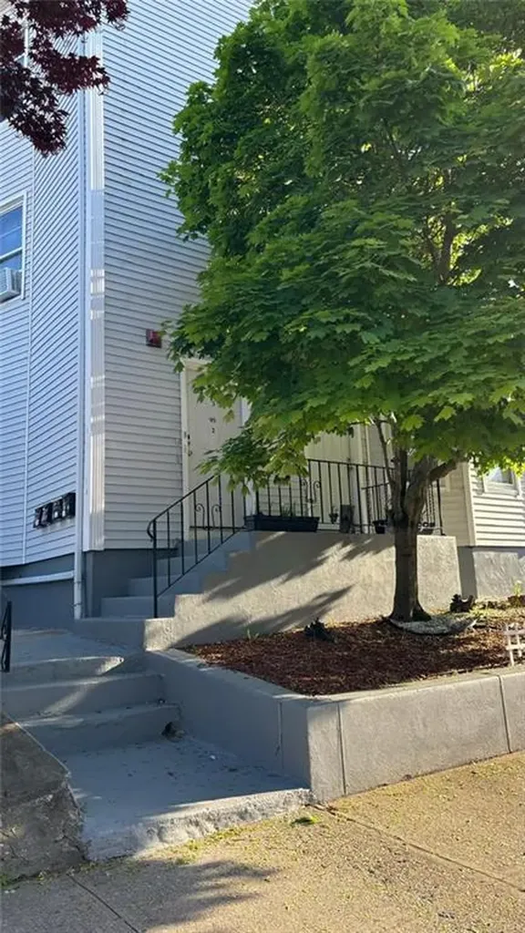 95 97 Benefit Street Pawtucket RI 02861