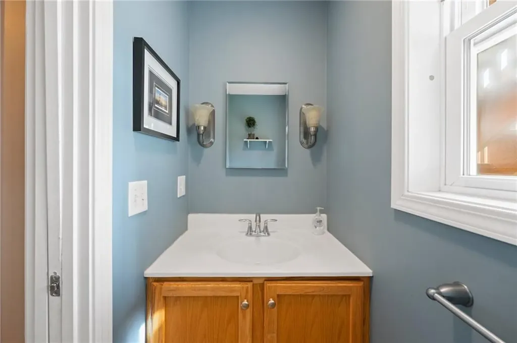 32 Cypress Avenue Narragansett RI 02882