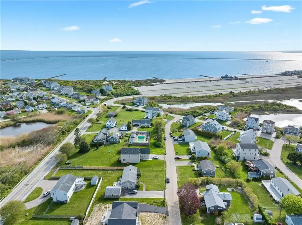 32 Cypress Avenue Narragansett RI 02882