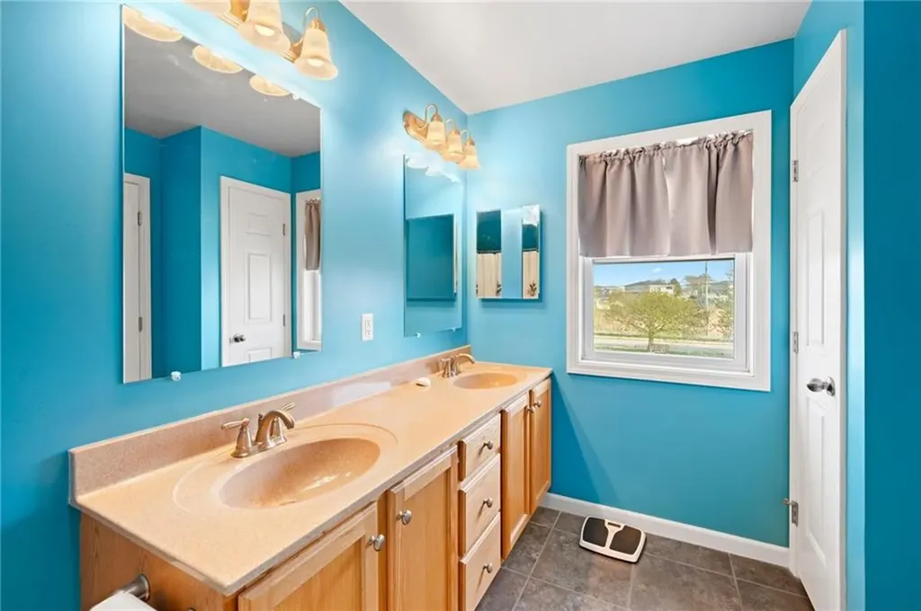 32 Cypress Avenue Narragansett RI 02882