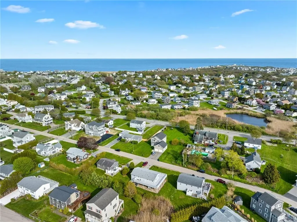 32 Cypress Avenue Narragansett RI 02882