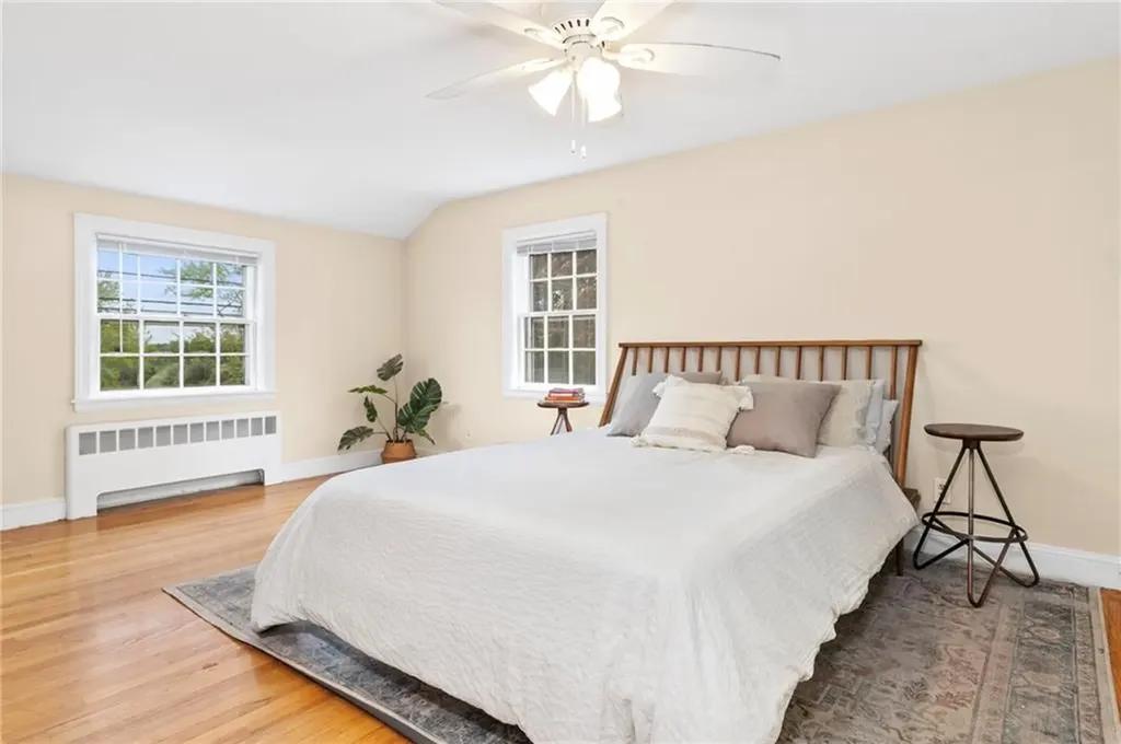 550 County Road Barrington RI 02806