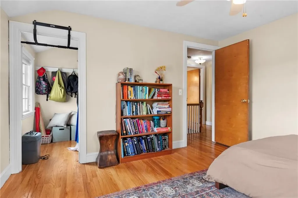 550 County Road Barrington RI 02806
