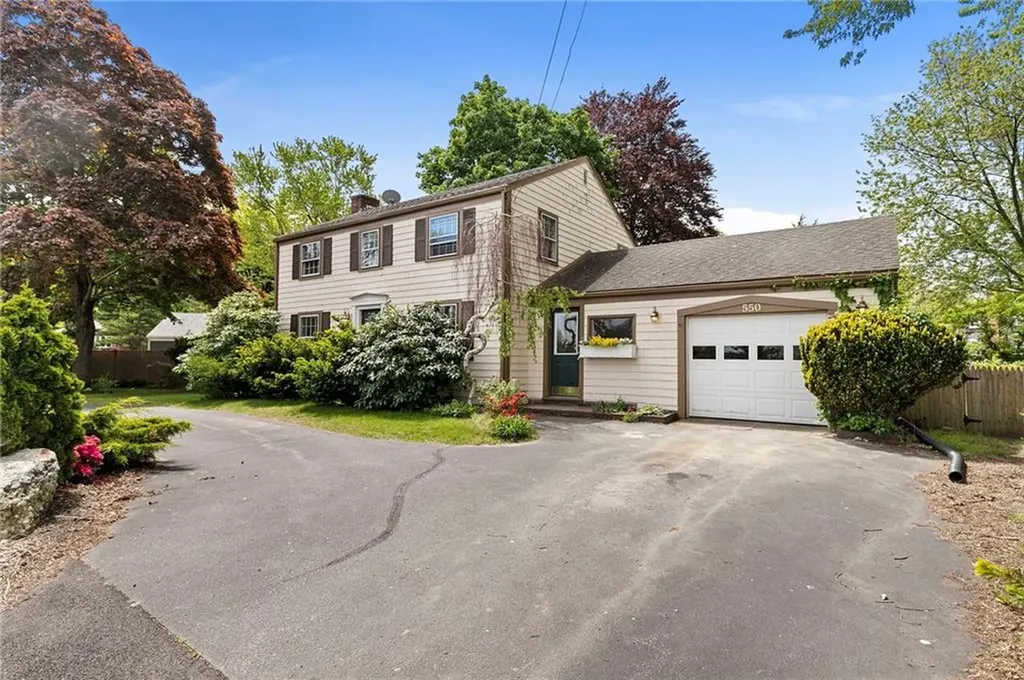 550 County Road Barrington RI 02806
