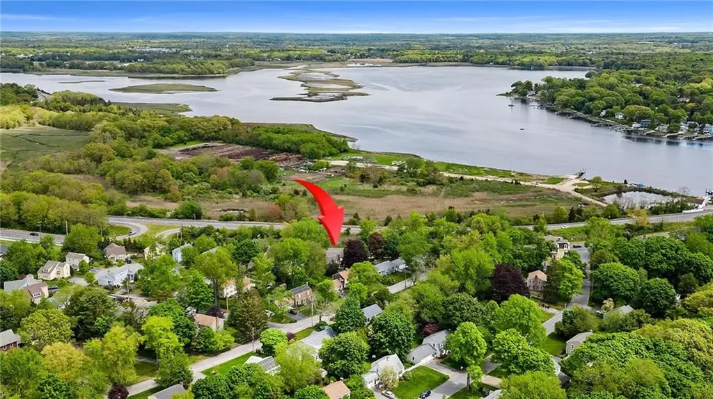 550 County Road Barrington RI 02806
