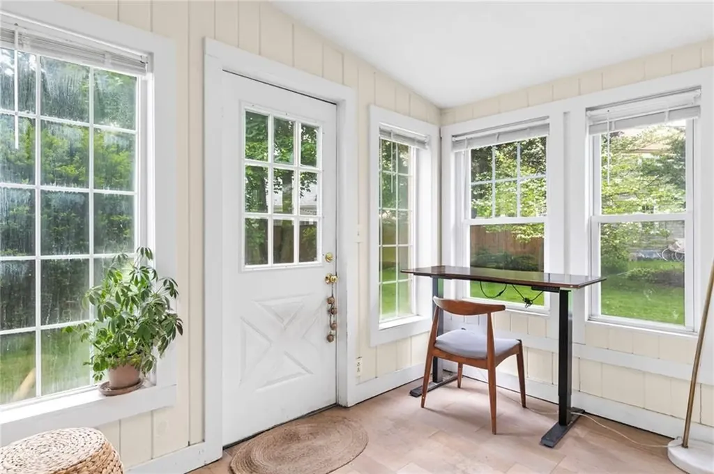 550 County Road Barrington RI 02806