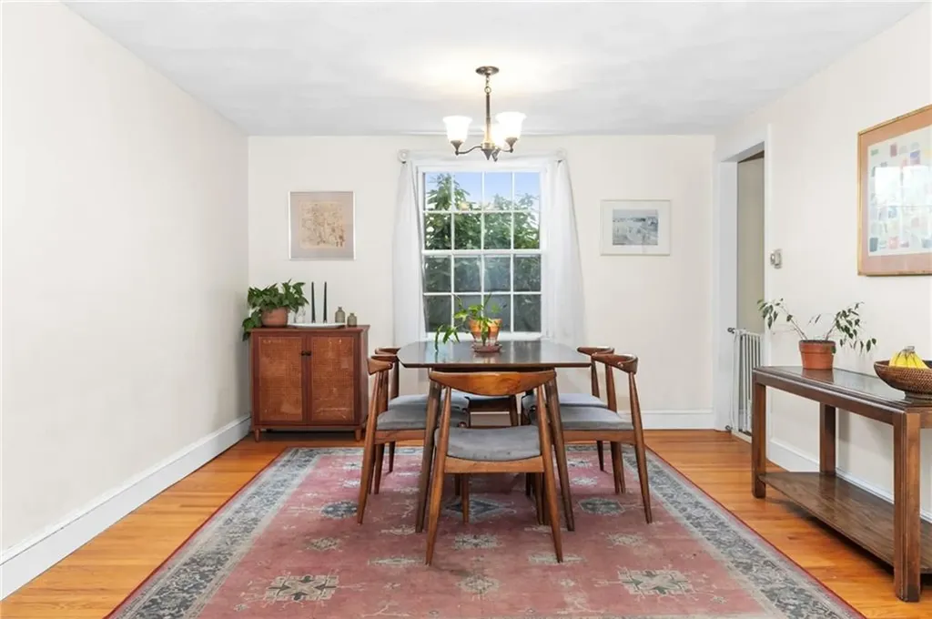 550 County Road Barrington RI 02806
