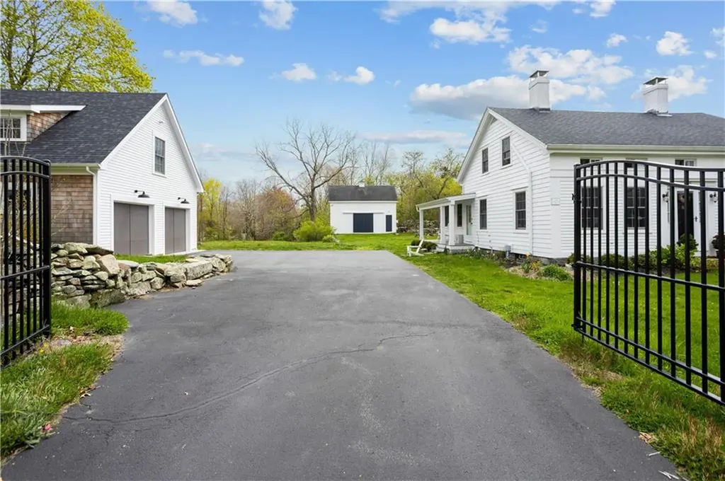 255 Bulgarmarsh Road Tiverton RI 02878