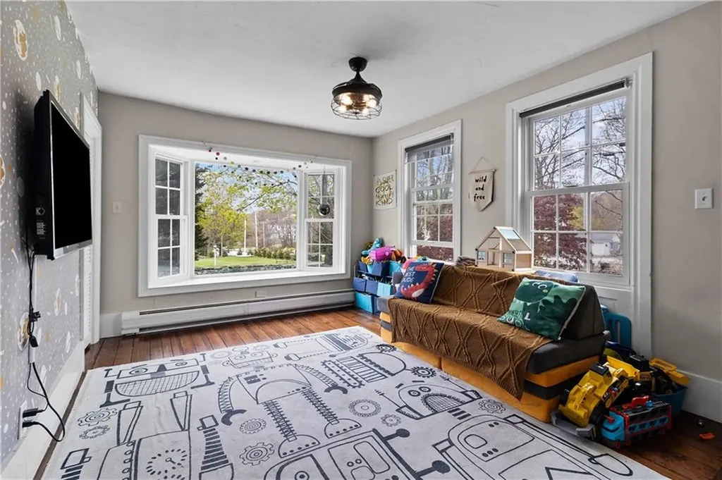 255 Bulgarmarsh Road Tiverton RI 02878