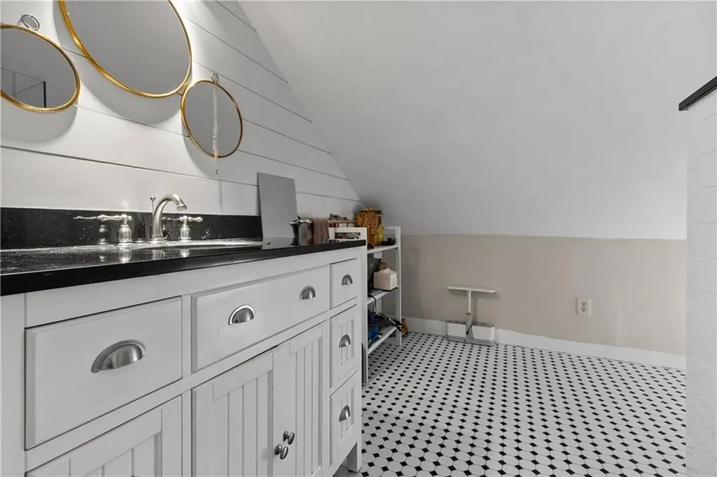 255 Bulgarmarsh Road Tiverton RI 02878