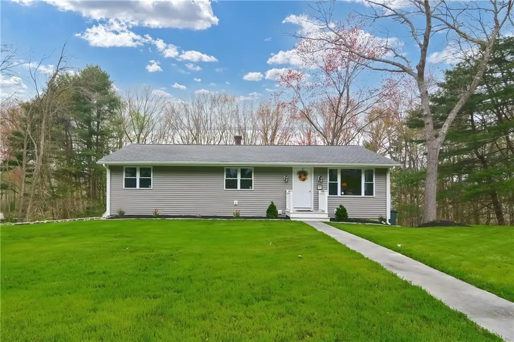 209 Greenville Road North Smithfield RI 02896