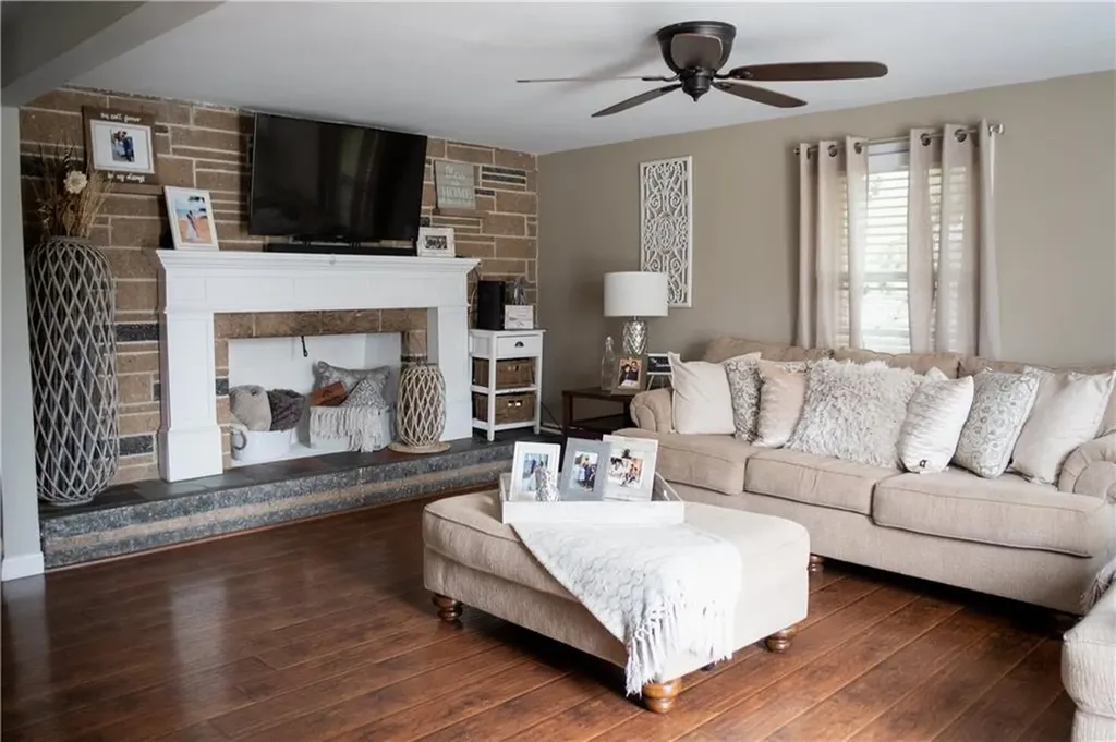 68 Enfield Street Johnston RI 02919