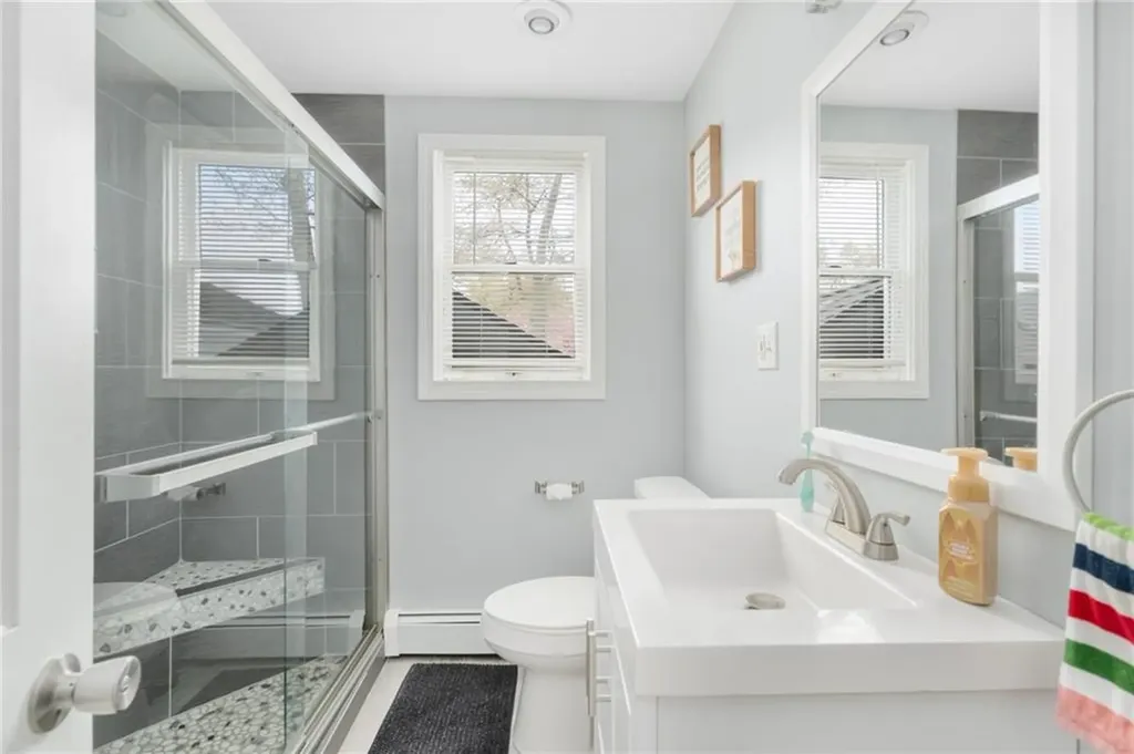 15 Columbia Avenue Coventry RI 02816