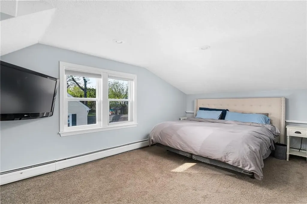 15 Columbia Avenue Coventry RI 02816