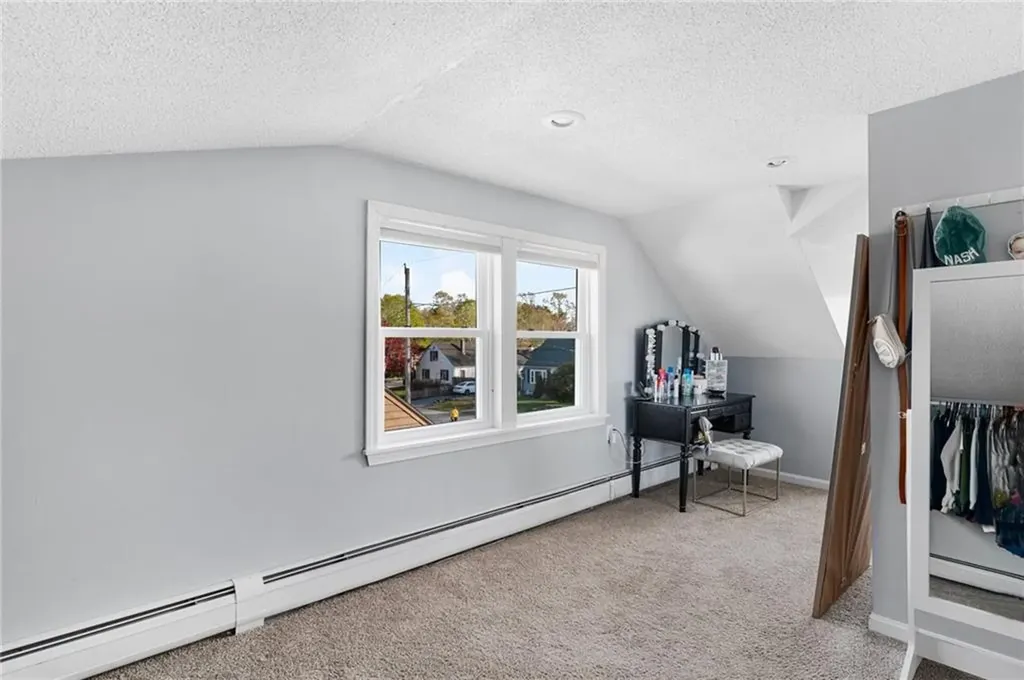 15 Columbia Avenue Coventry RI 02816