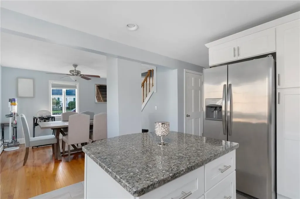 15 Columbia Avenue Coventry RI 02816