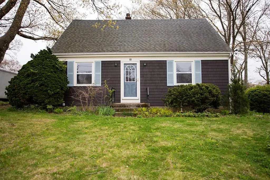 5 Overhill Road Warren RI 02885