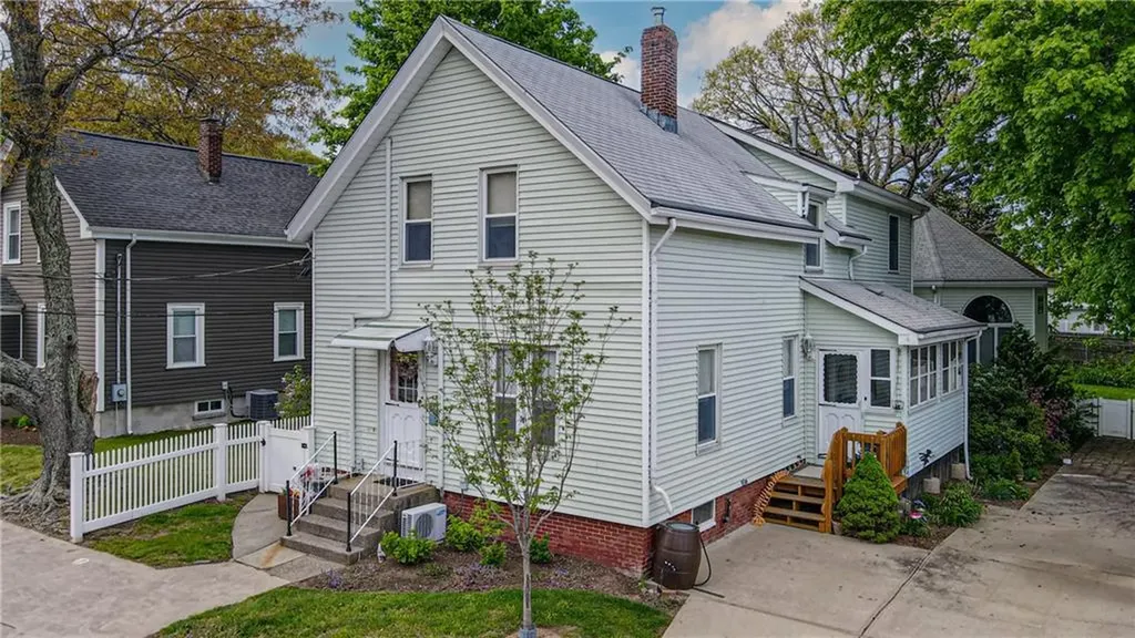 5 Arnold Avenue Lincoln RI 02865