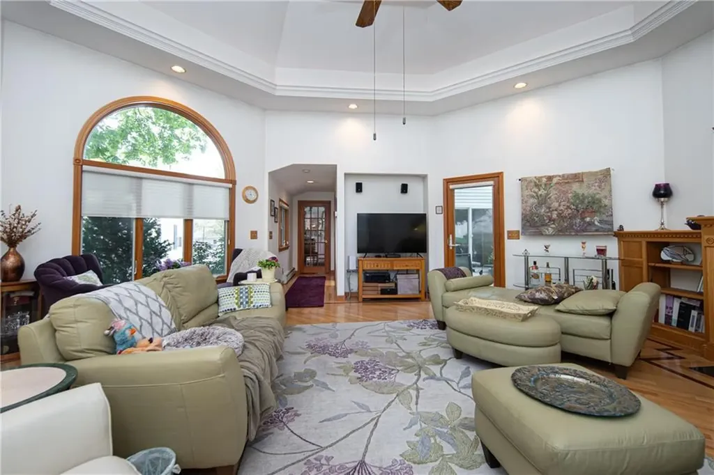 5 Arnold Avenue Lincoln RI 02865