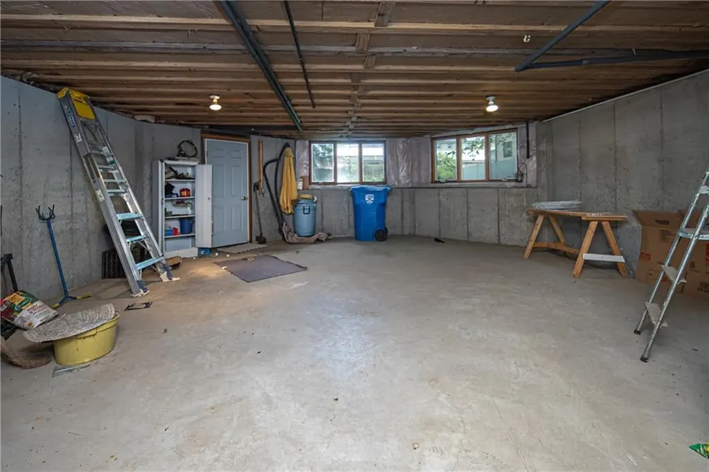 5 Arnold Avenue Lincoln RI 02865