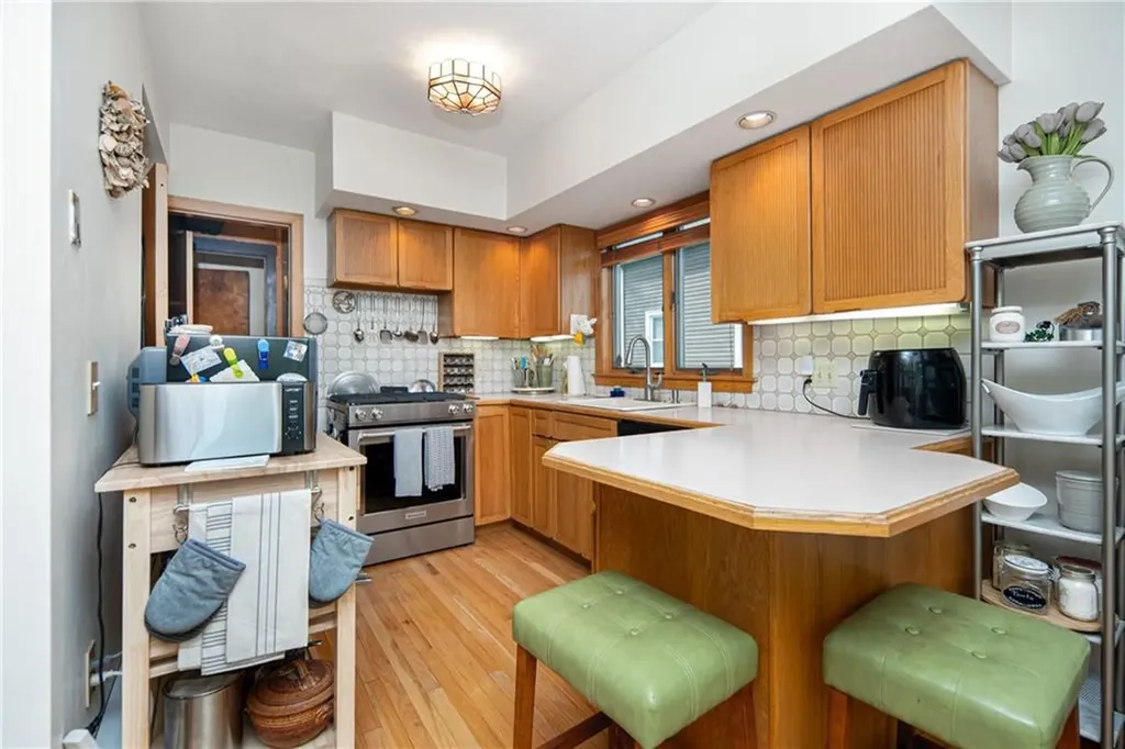 5 Arnold Avenue Lincoln RI 02865
