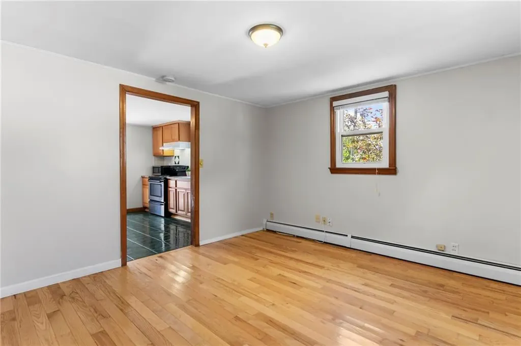 6 Baltimore Avenue Warren RI 02885