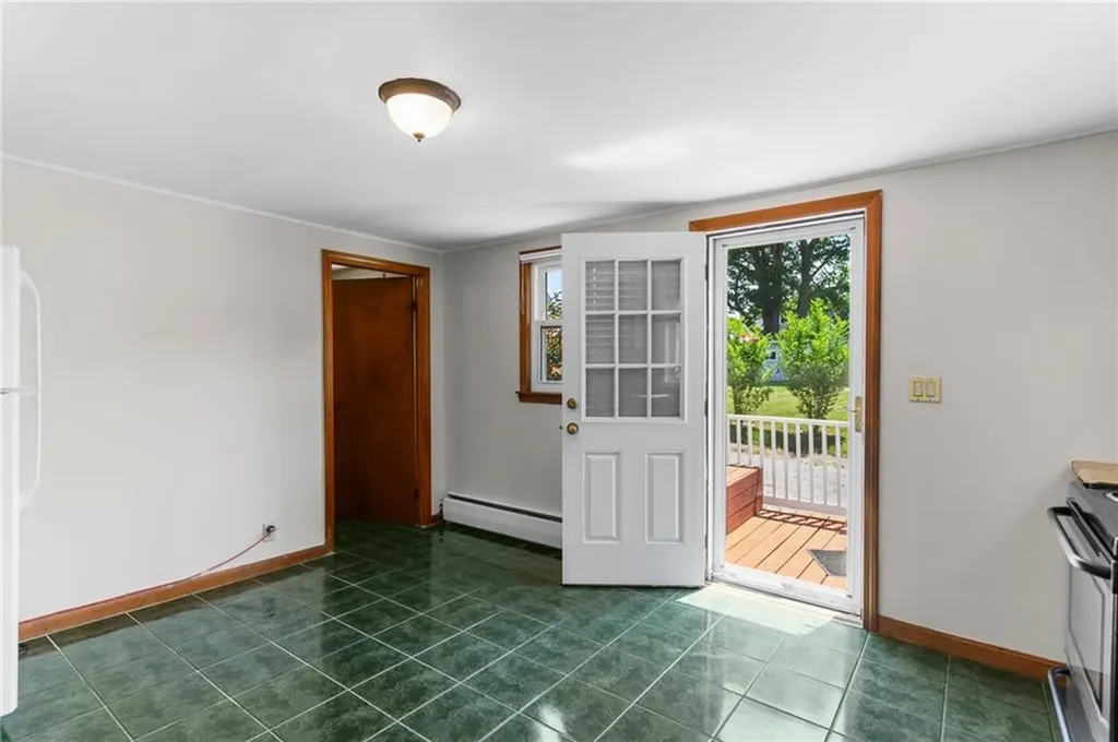 6 Baltimore Avenue Warren RI 02885