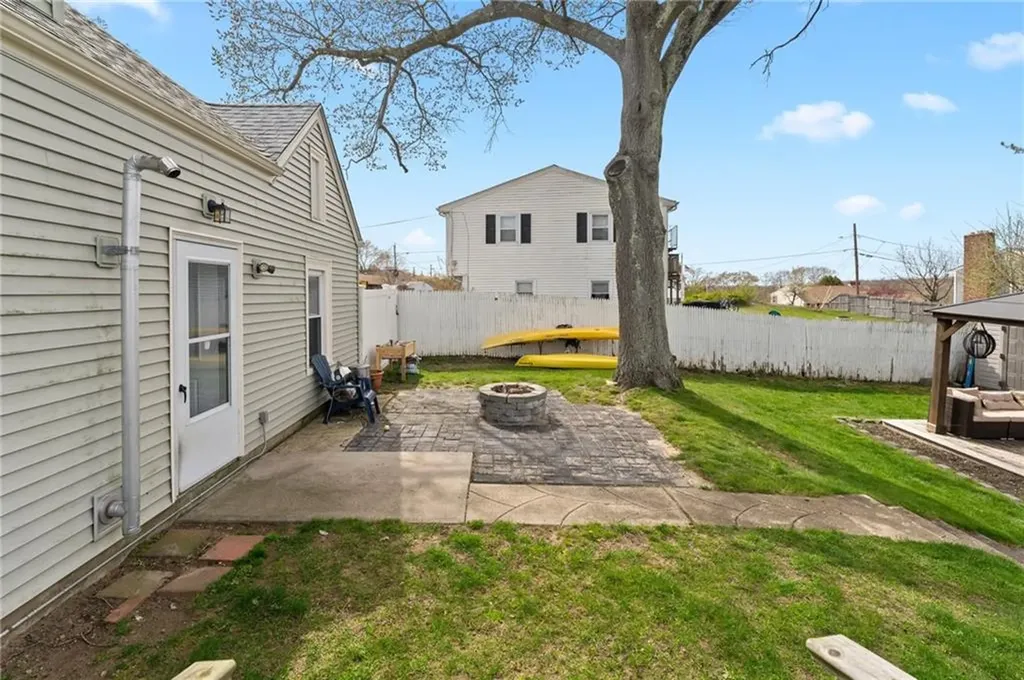 65 Newell Street West Warwick RI 02893