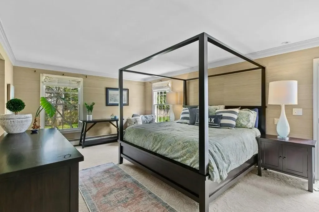 4 Deep Meadow Road Barrington RI 02806