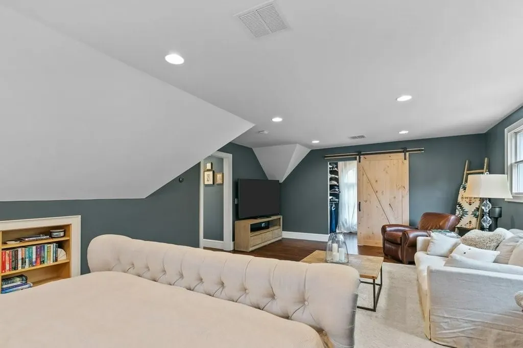 4 Deep Meadow Road Barrington RI 02806