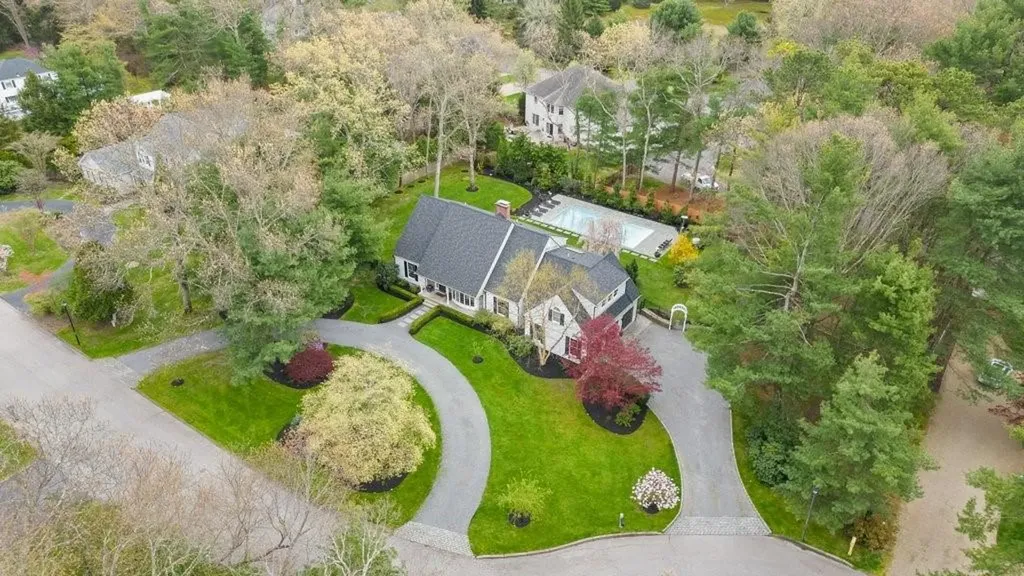 4 Deep Meadow Road Barrington RI 02806