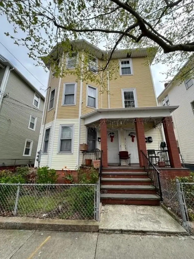 82 Wallace Street Providence RI 02909