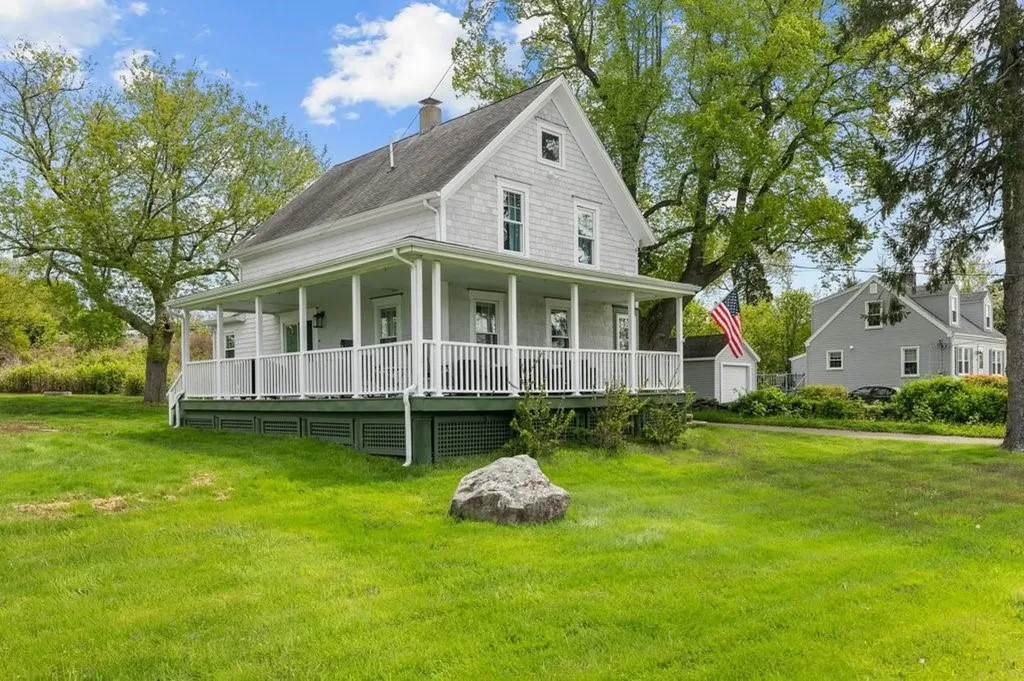 441 Turnpike Avenue Portsmouth RI 02871