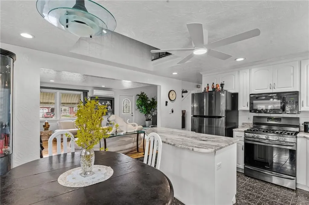 2405 Mendon Road Cumberland RI 02864