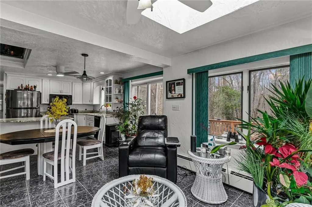 2405 Mendon Road Cumberland RI 02864
