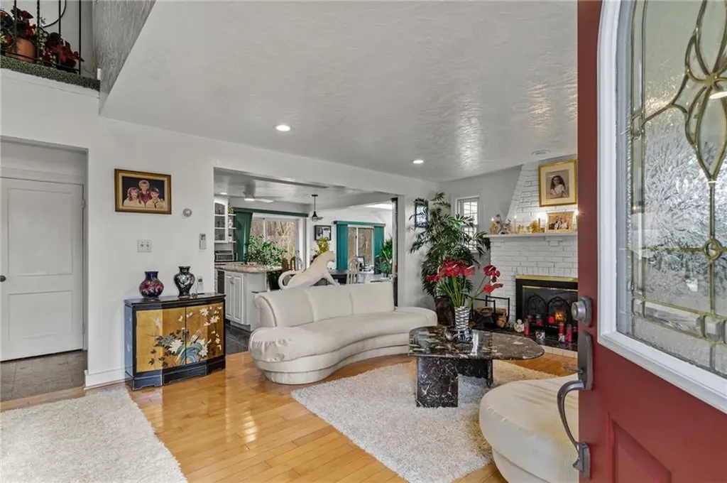 2405 Mendon Road Cumberland RI 02864