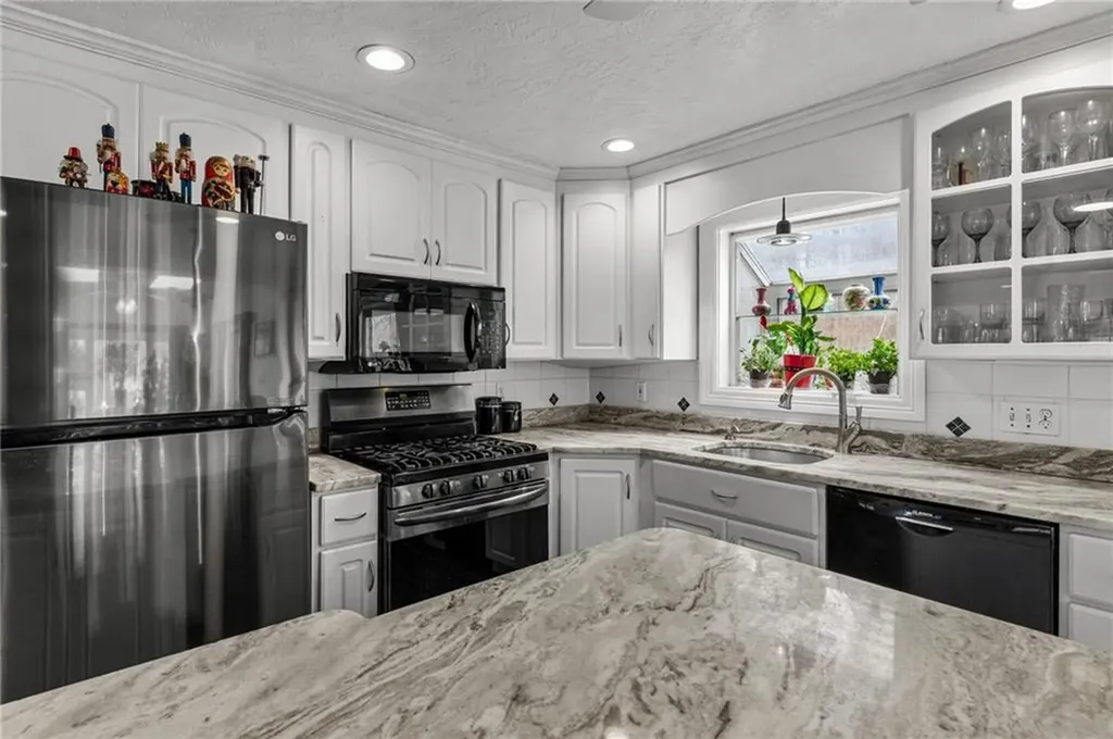 2405 Mendon Road Cumberland RI 02864