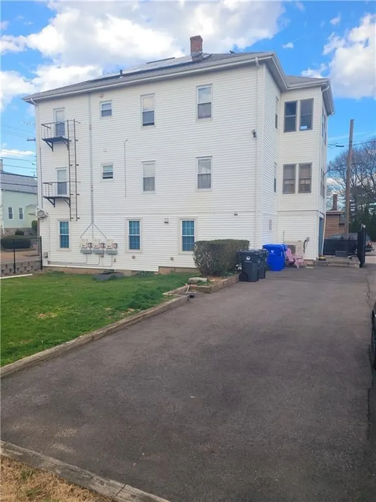 3 Hazard Street Pawtucket RI 02860