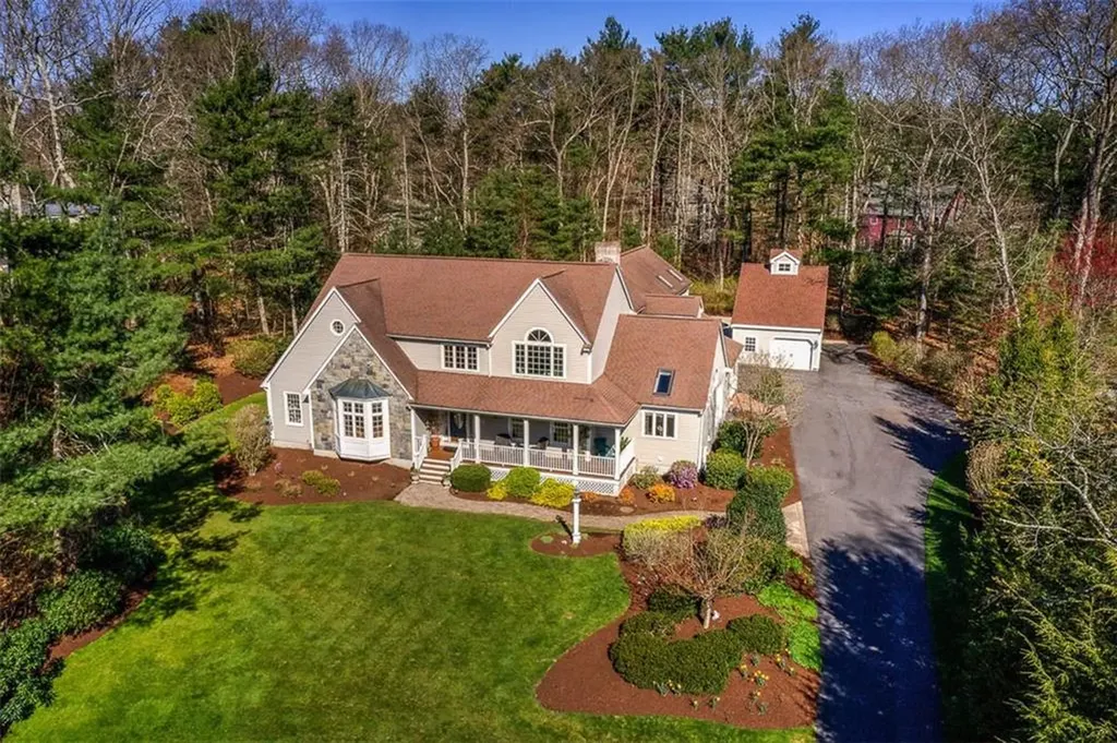 9 Windsor Place Mansfield MA 02048