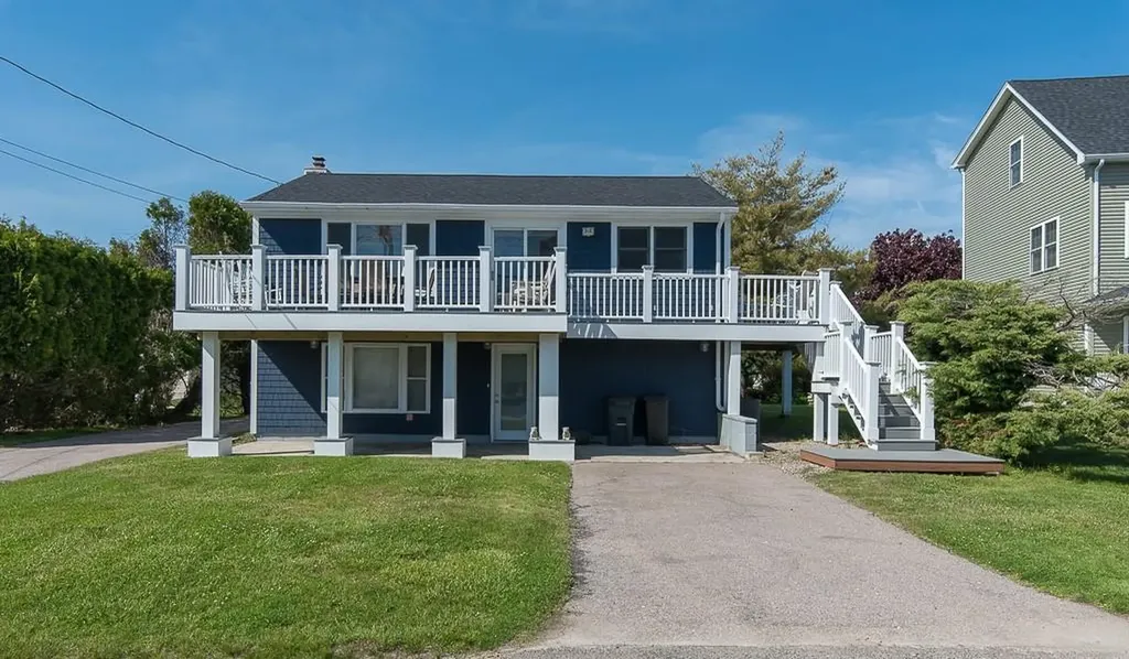 14 Herbert Drive Narragansett RI 02882