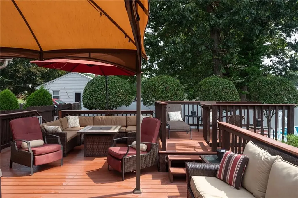 152 Almy Street Warwick RI 02886
