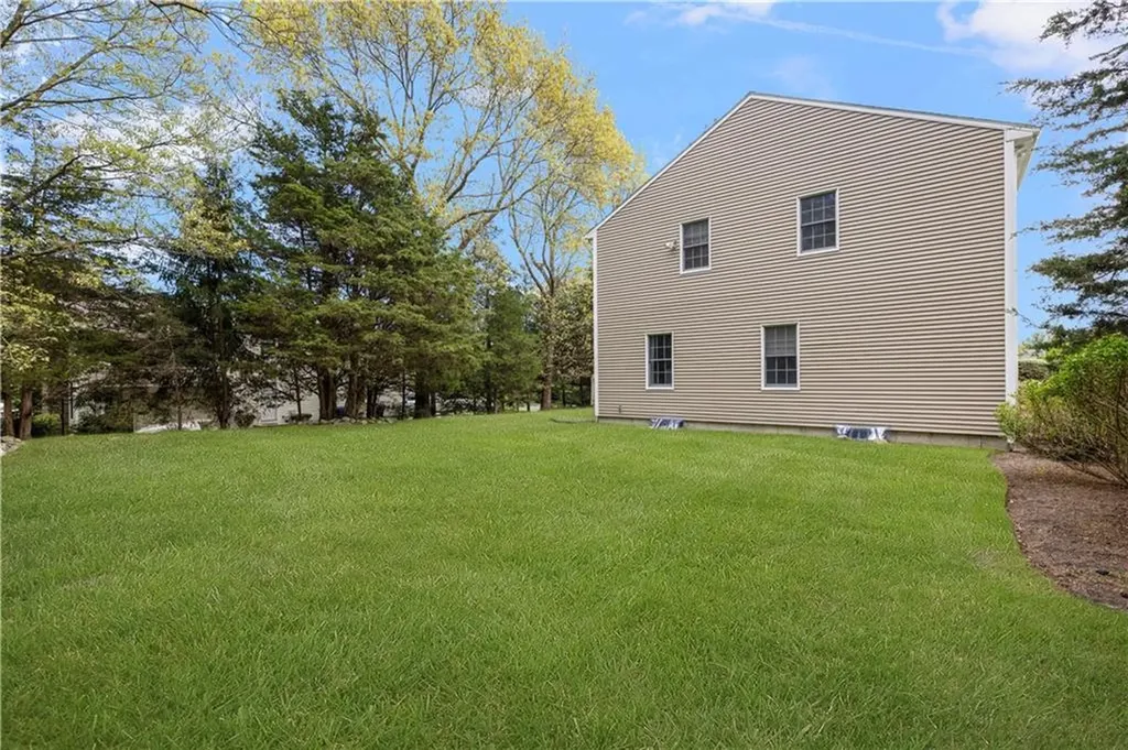 250 Larchwood Drive Warwick RI 02886