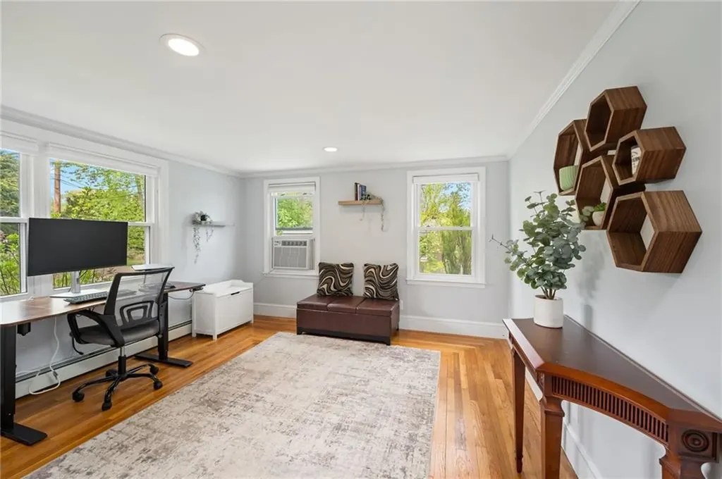 283 Old County Road Smithfield RI 02917