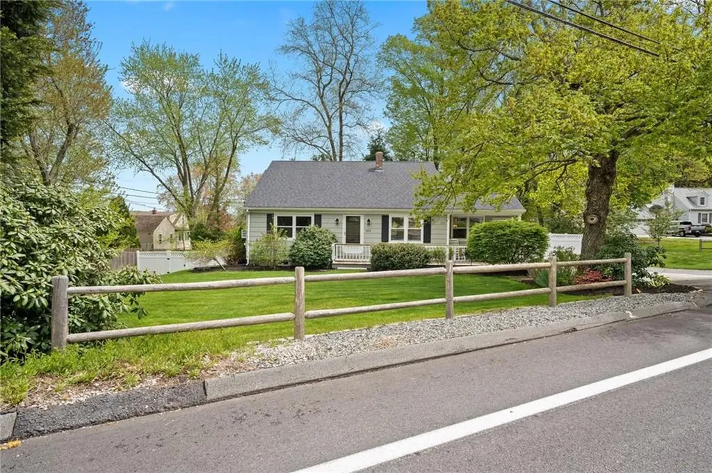 283 Old County Road Smithfield RI 02917