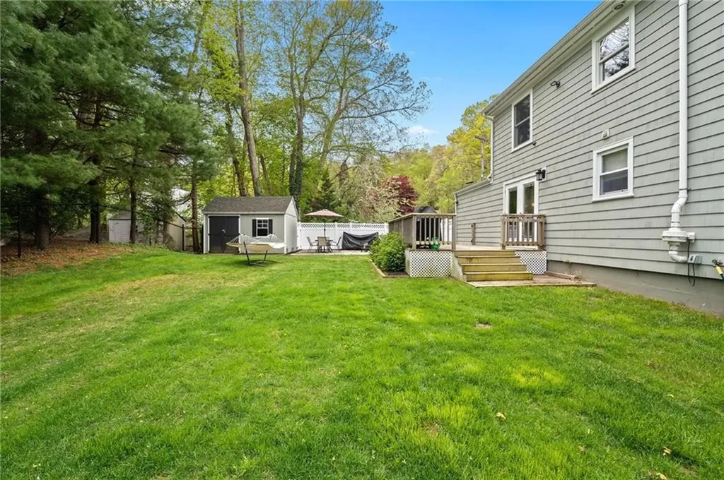 283 Old County Road Smithfield RI 02917