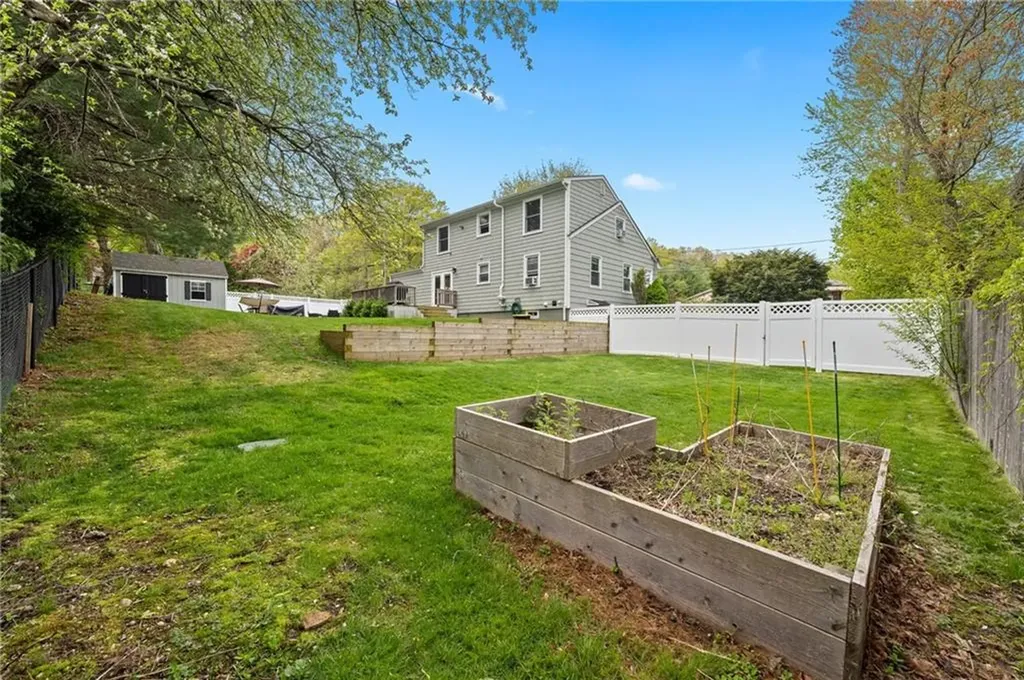 283 Old County Road Smithfield RI 02917