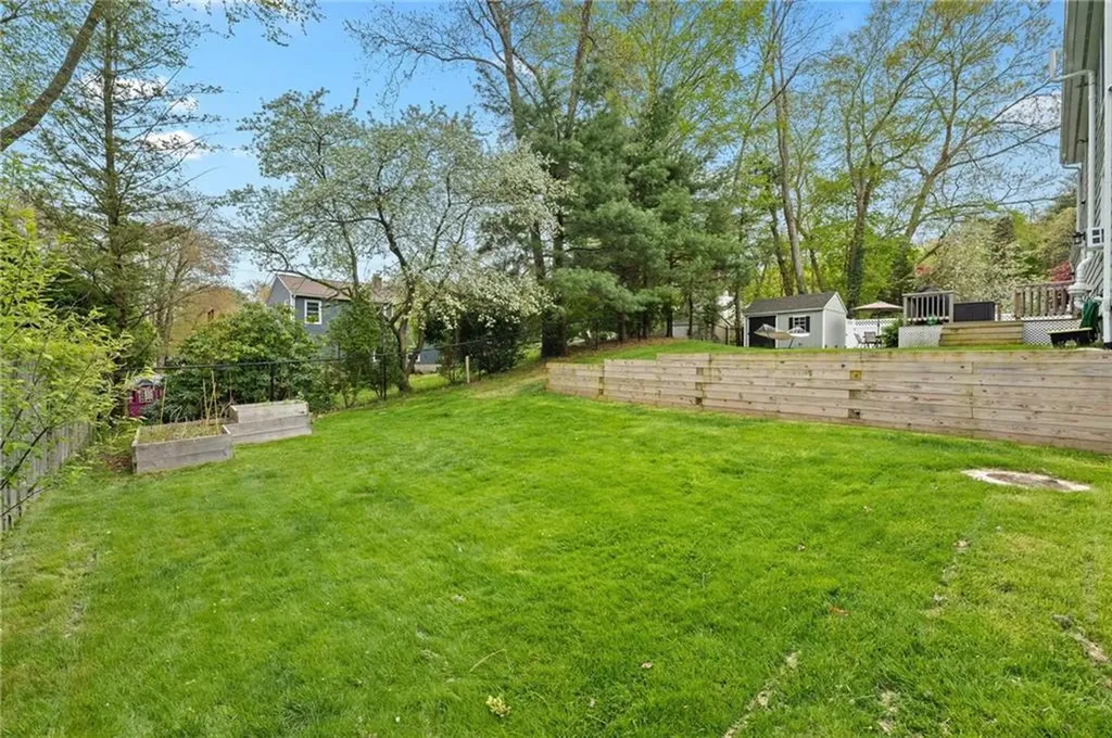 283 Old County Road Smithfield RI 02917