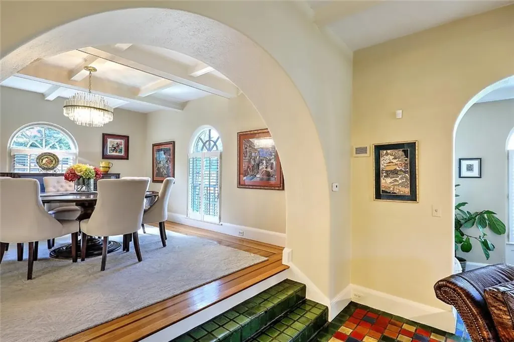 612 Elmgrove Avenue Providence RI 02906